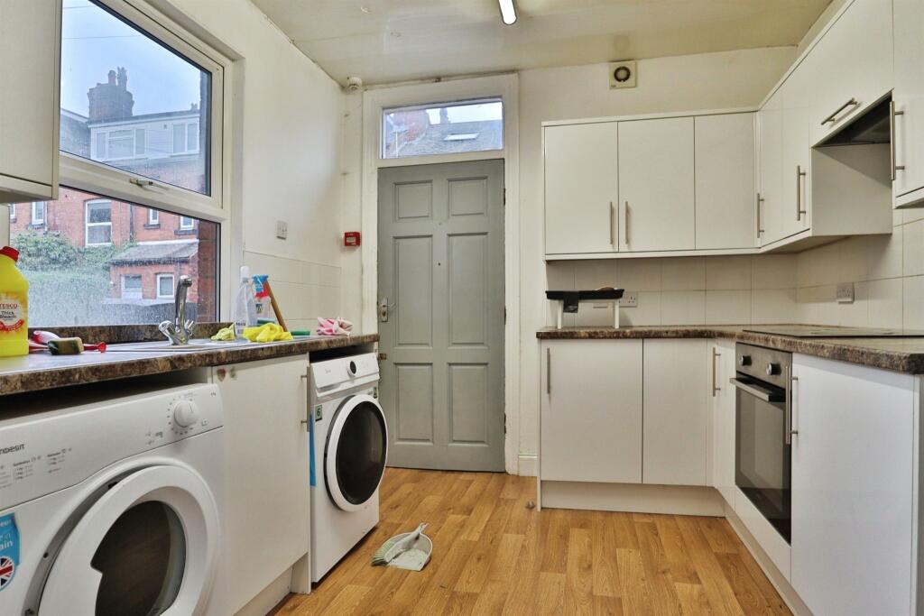 Estcourt Terrace, Leeds photo 3