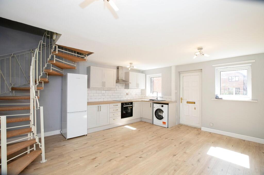 House in Preston, Tanterton, Ingol and Tanterton - View 3