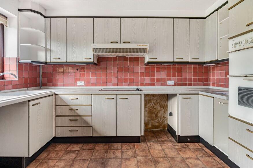 Additional image 8 of The Close, Harpenden, AL5