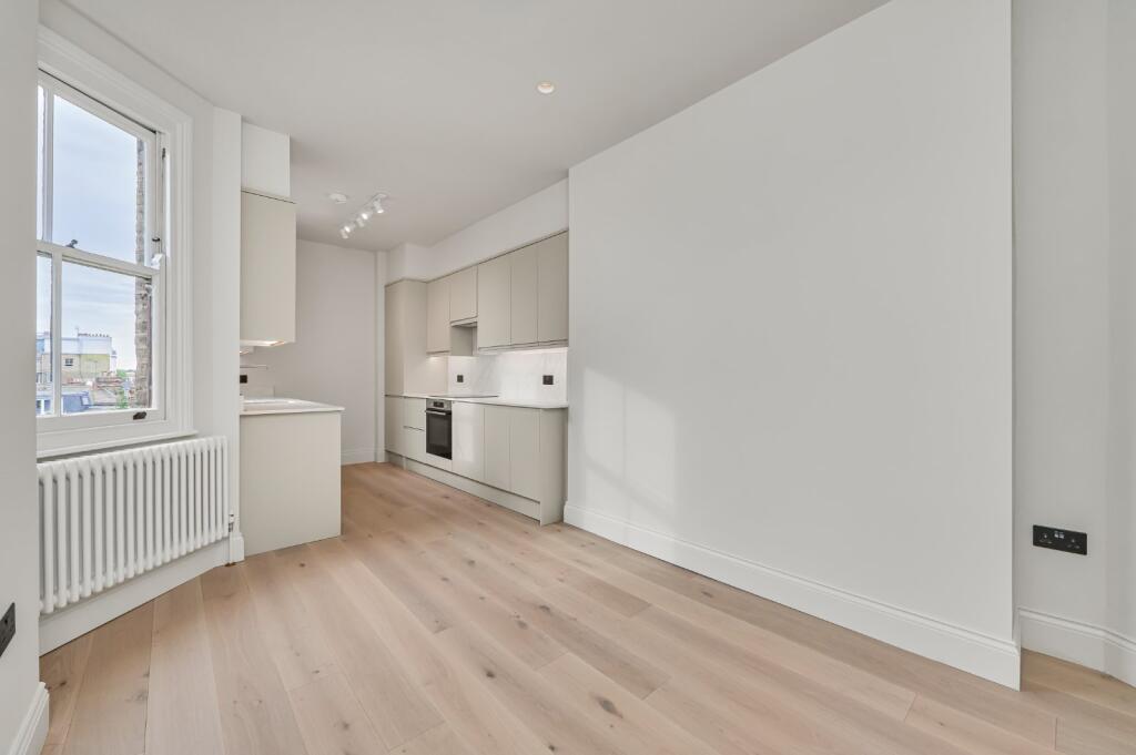 Apartment in London - View 2