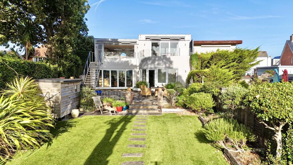 House in Christchurch, Stanpit - View 5