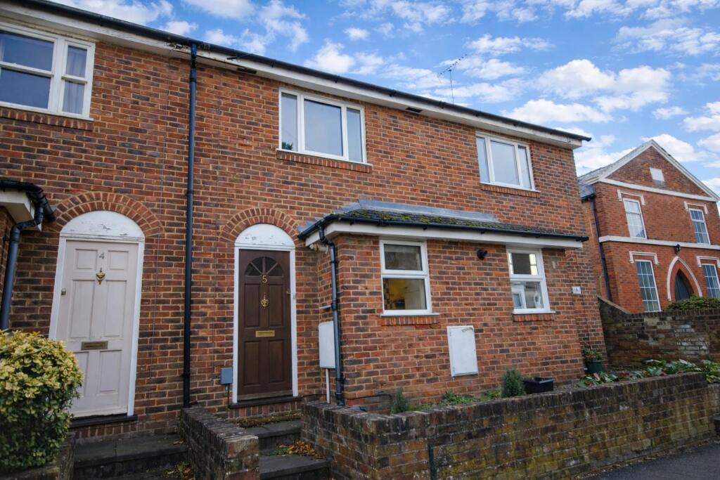 Main image of property: Hollies Court, Linslade, LU7 2LS