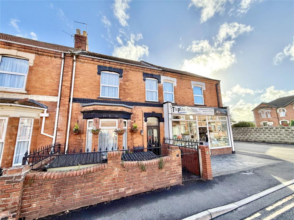 3-bed terraced on Abingdon Street, Burnham-On-Sea, Somerset, TA8, £279,950