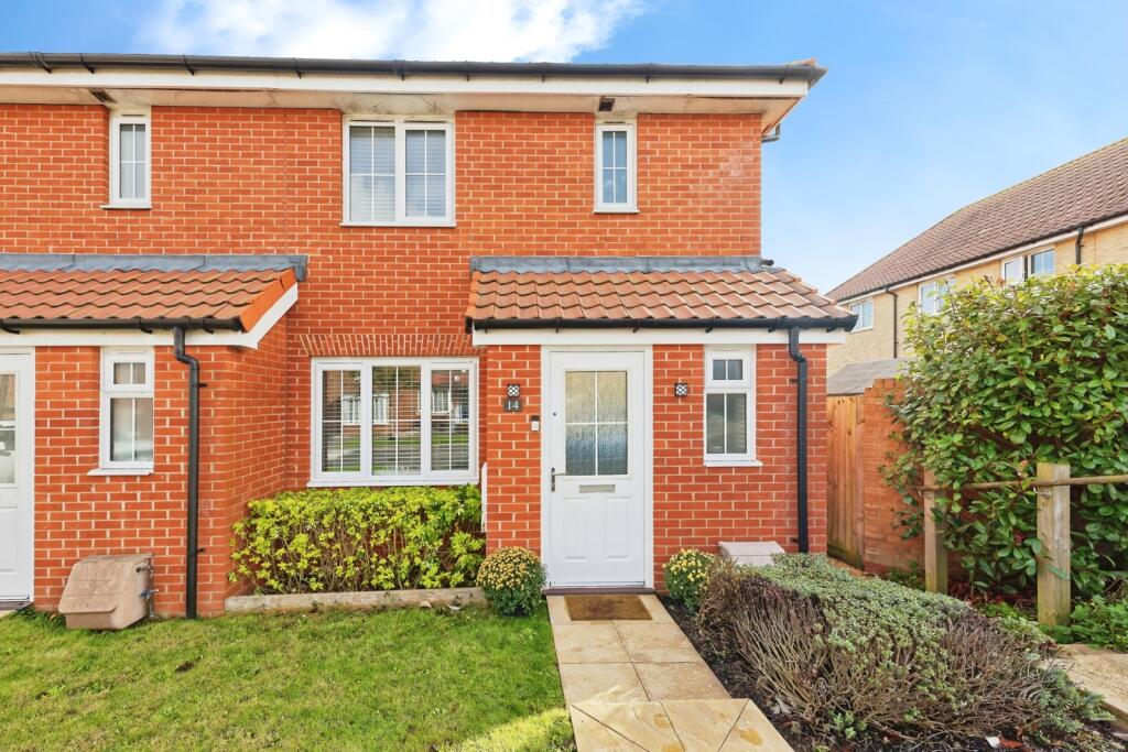 3-bed semi-detached on Corminster Avenue, Aylesham, Canterbury, Kent, CT3, £280,000