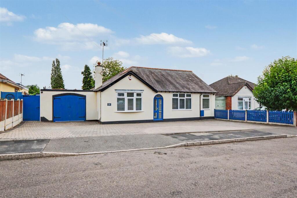 Main image of property: Elm Avenue, Sandiacre, Nottingham