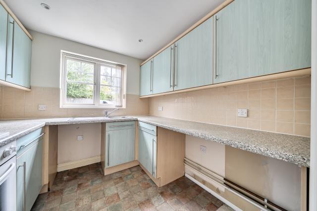 Hawthorne Close, Thatcham - View 3