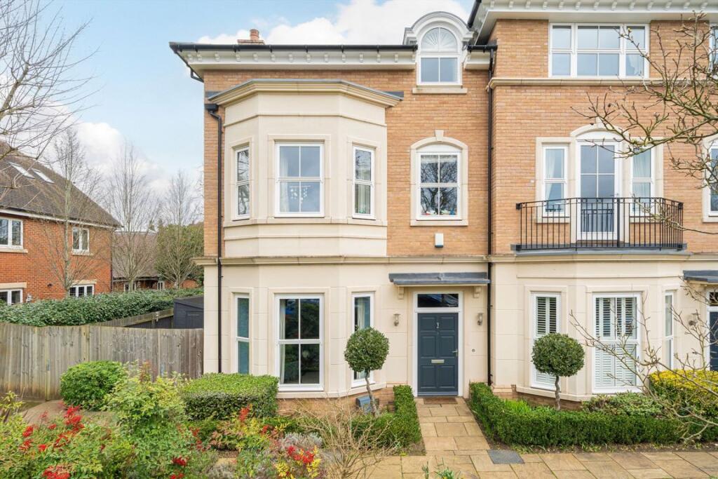 Main image of property: Oatlands Chase, Weybridge