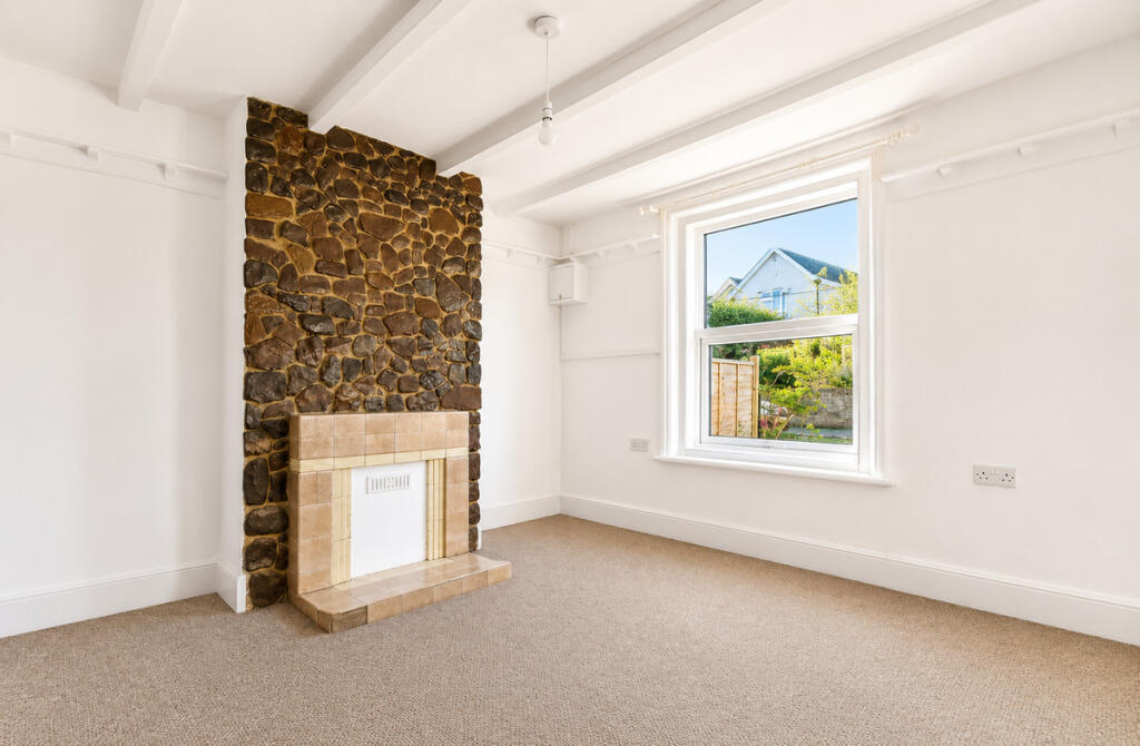 House in Portsmouth - View 3