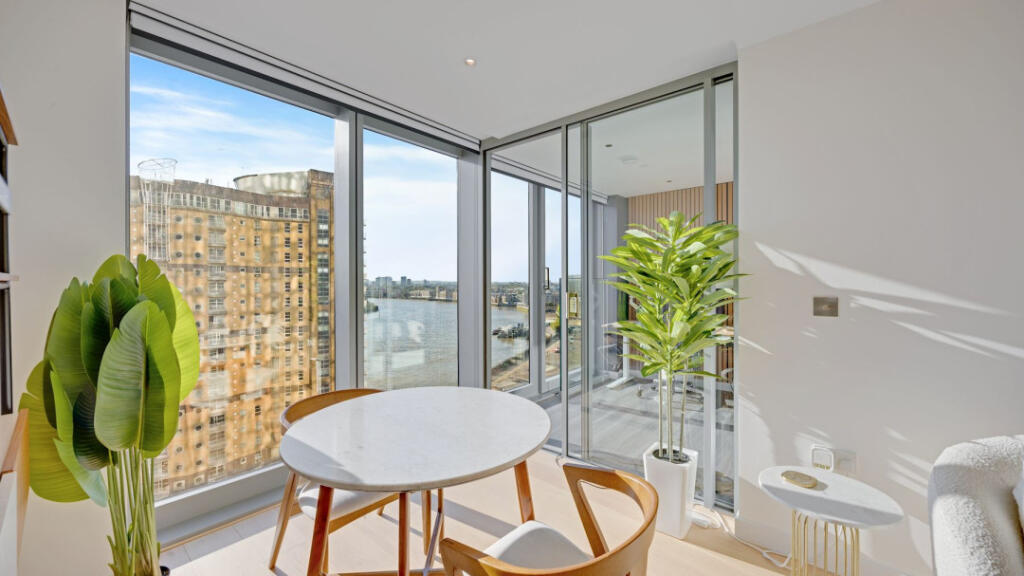 Apartment in London - View 5