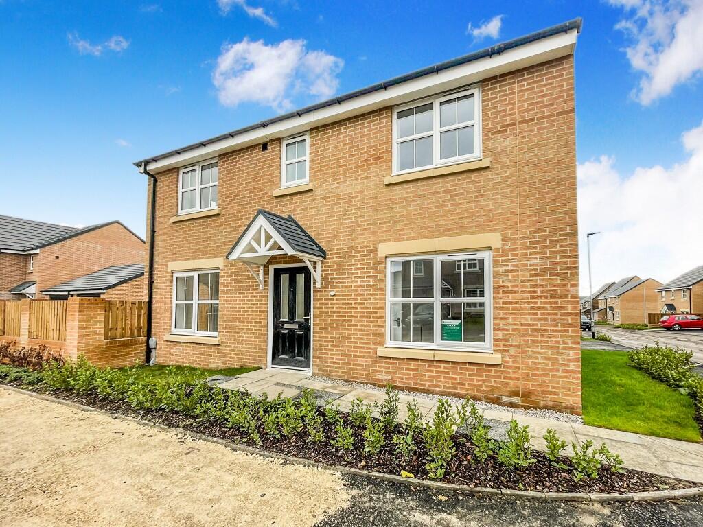 3-bed detached on Delft Road, Wakefield, West Yorkshire, WF1, £339,950