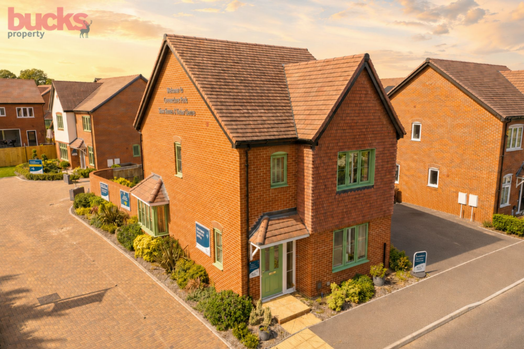 Main image of property: Palmer Place, Finchampstead, RG40
