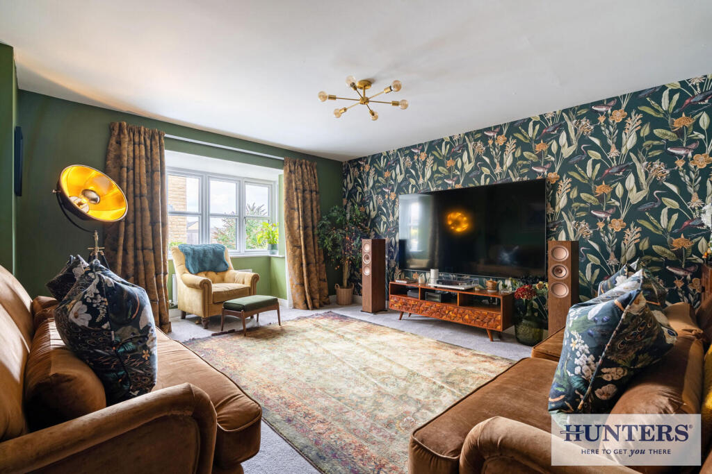 House in Bradford, West Yorkshire - View 2
