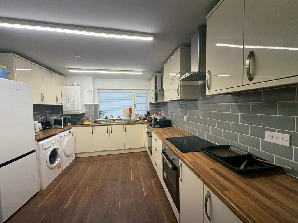 Main image of property: Farm Field Court, Northampton NN3