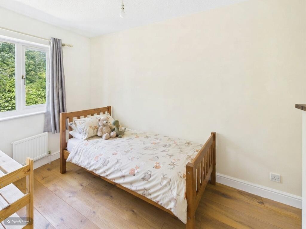House in Northampton, Kingsthorpe - More
