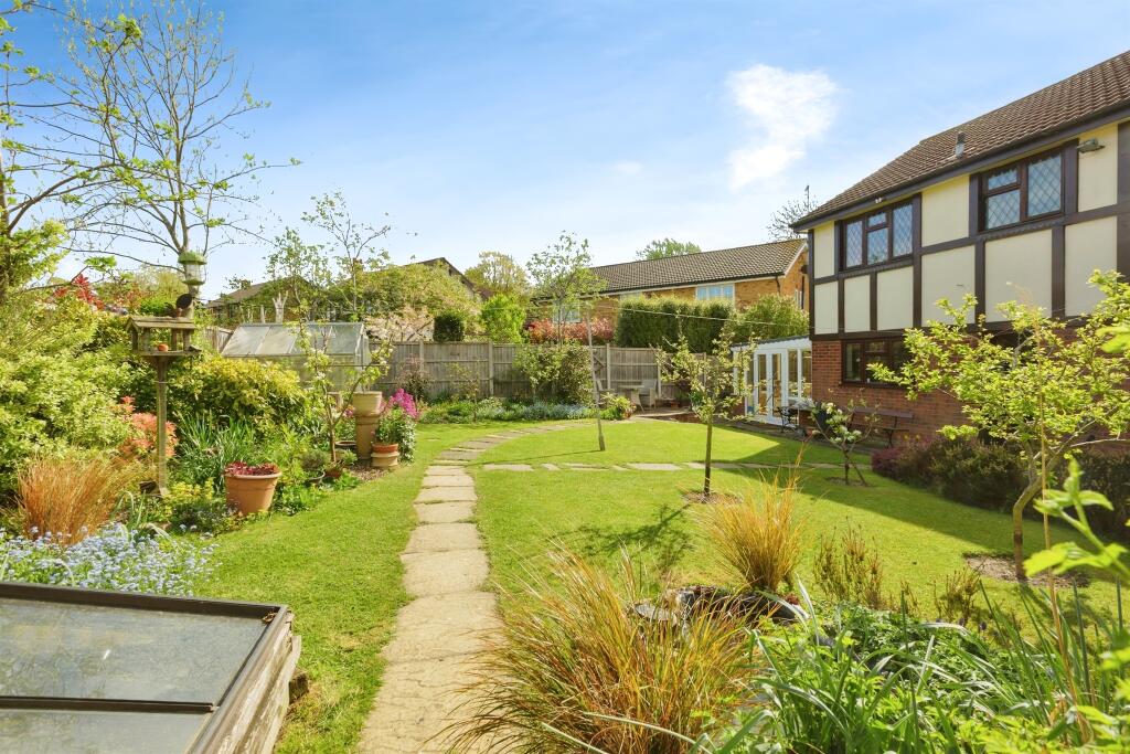 4-bed detached on Greenwich Close, Narborough, Leicester, £525,000