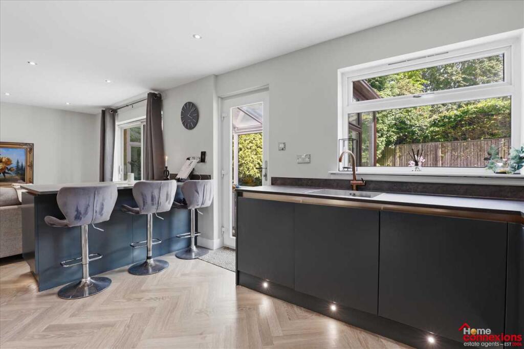 Trent Place, Broadmeadows, Nr Gardenhall, EAST KILBRIDE - View 5
