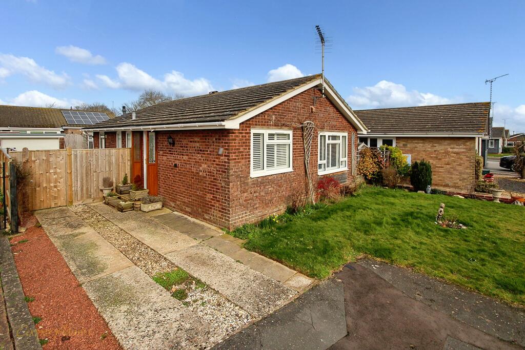 Main image of property: Lundy Close, Littlehampton, BN17