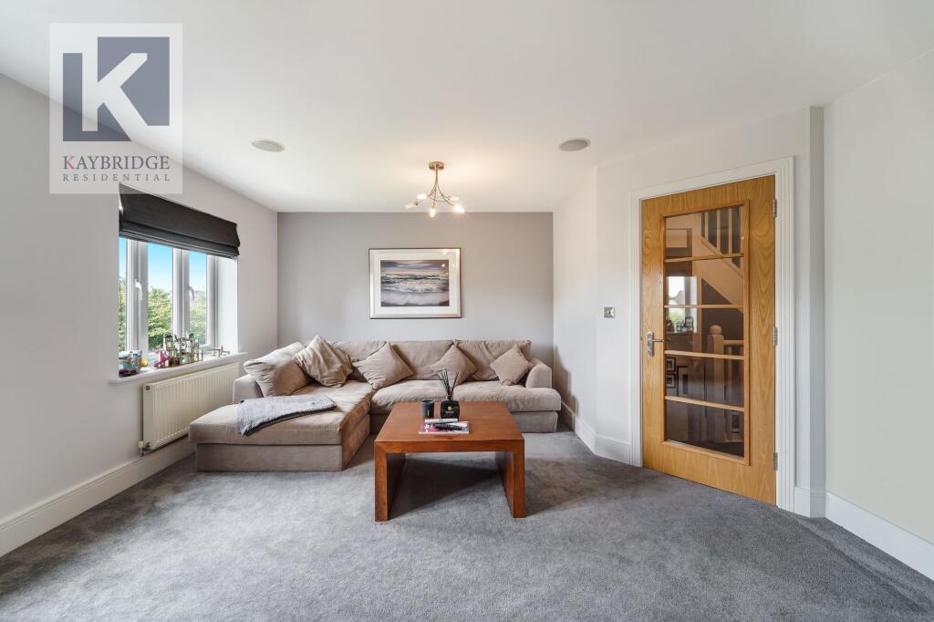 Poplar Close, Epsom, KT17 - More