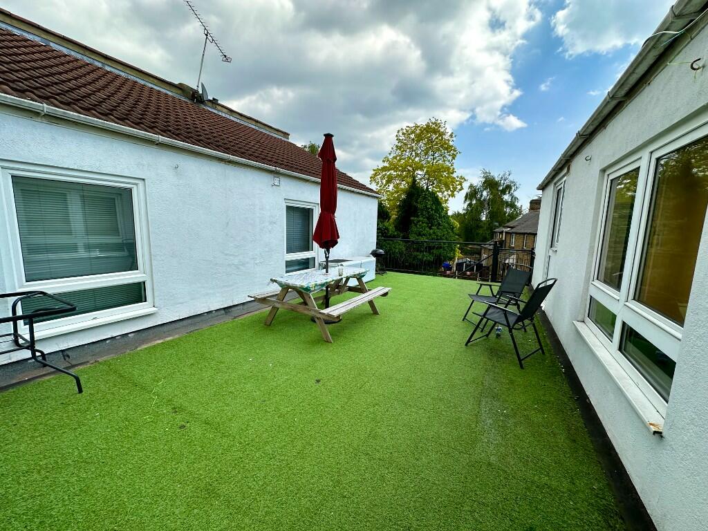 Main image of property: Sutton Road, Southend-On-Sea, Essex, SS2