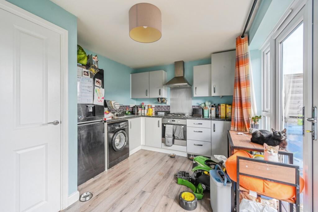 Additional image 3 of Bingley Avenue, Tamworth, Staffordshire, B78