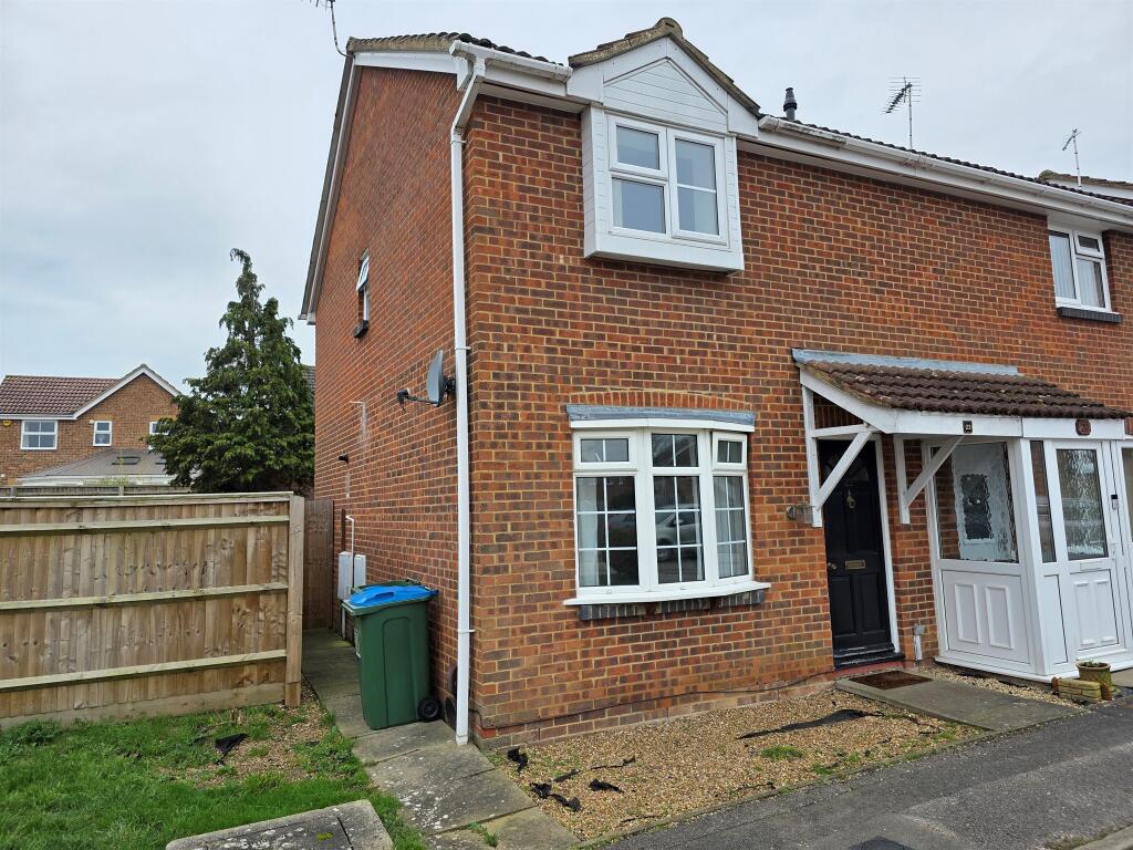 Main image of property: Larch Close, Aylesbury