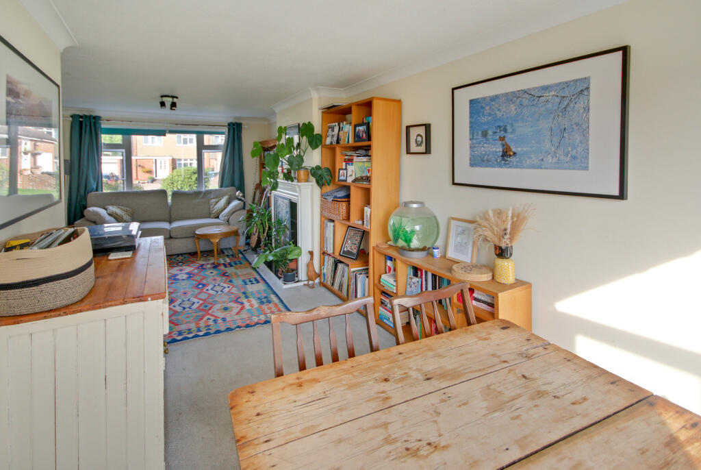 House in Redhill - View 5