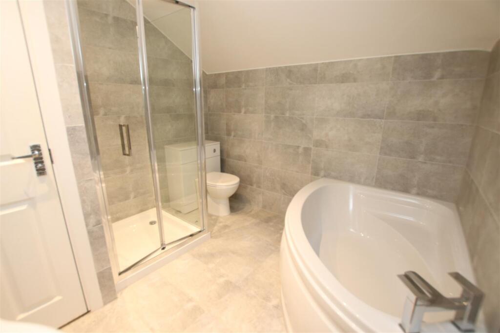 House in Bath - View 3