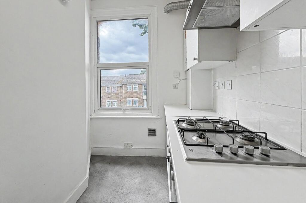 15 The Avenue, Tottenham, London, N17 6TB photo 5
