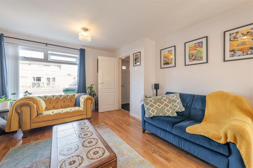 House in Stratford-on-Avon, Wellesbourne CP - More