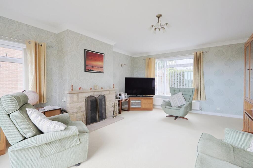 House in Poole, Lytchett Matravers - More