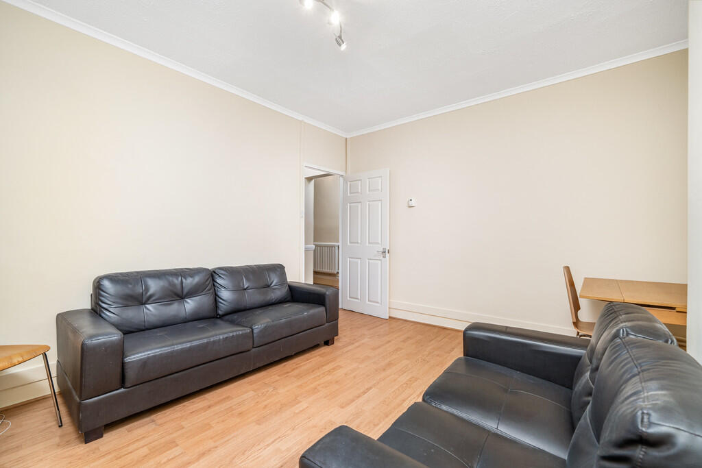 Apartment in London - View 4