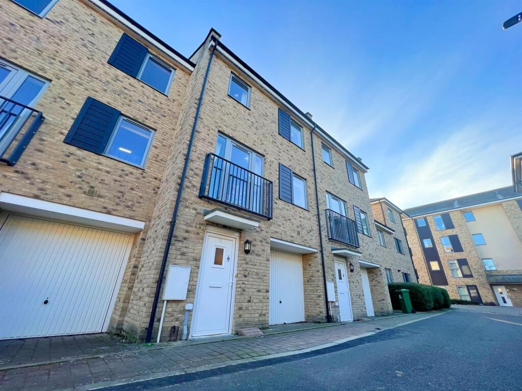 Main image of property: Gladeside, Cambridge, Cambs