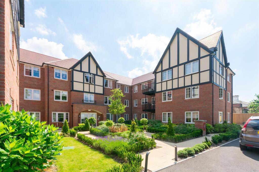 Main image of property: Manor Park, Ruddington, NG11