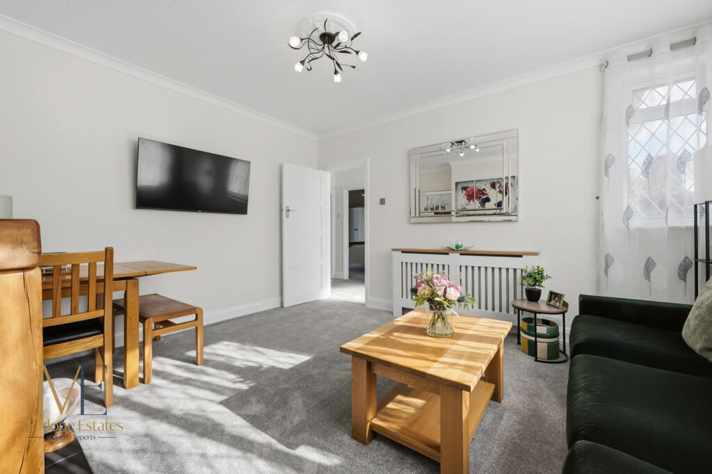 House in Bromley - View 4