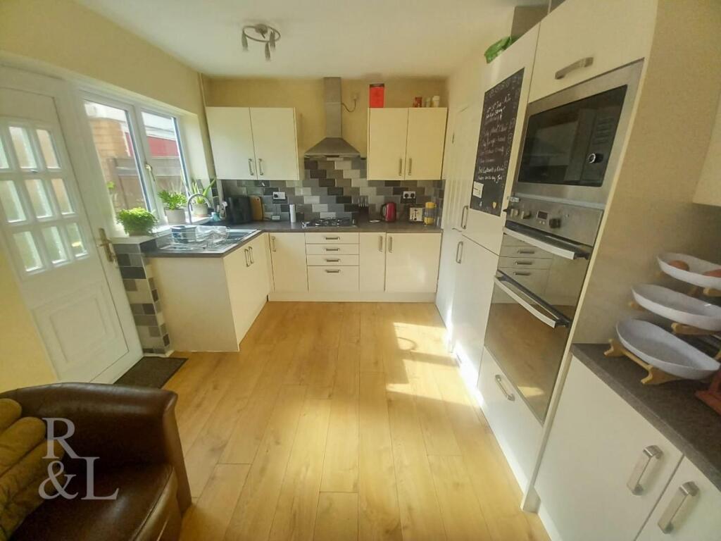 House in Wolverhampton - View 4