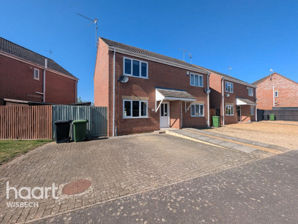 2-bed semi-detached on Raceys Close, Emneth, £165,000