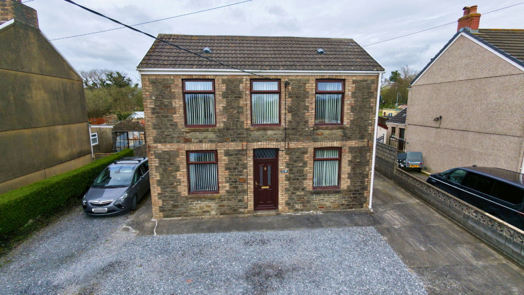 Main image of property: Bryncaerau, Trimsaran, Kidwelly