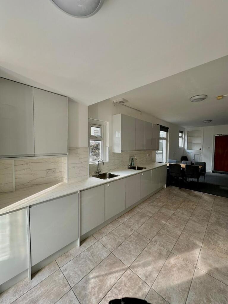 House in Cardiff - View 5