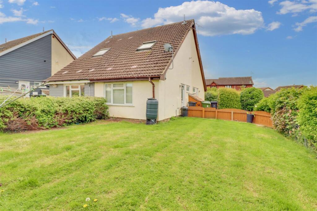 1-bed house on Bulphan Close, Wickford, £230,000