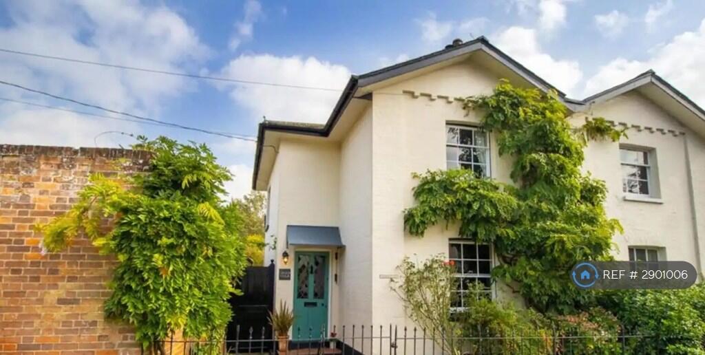 Main image of property: Church Street, Boxted, Colchester, CO4