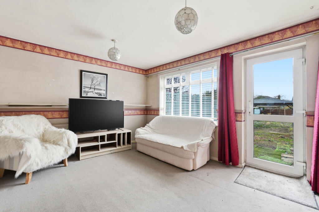 Heath Row, Bishop's Stortford, Hertfordshire, CM23 - View 6
