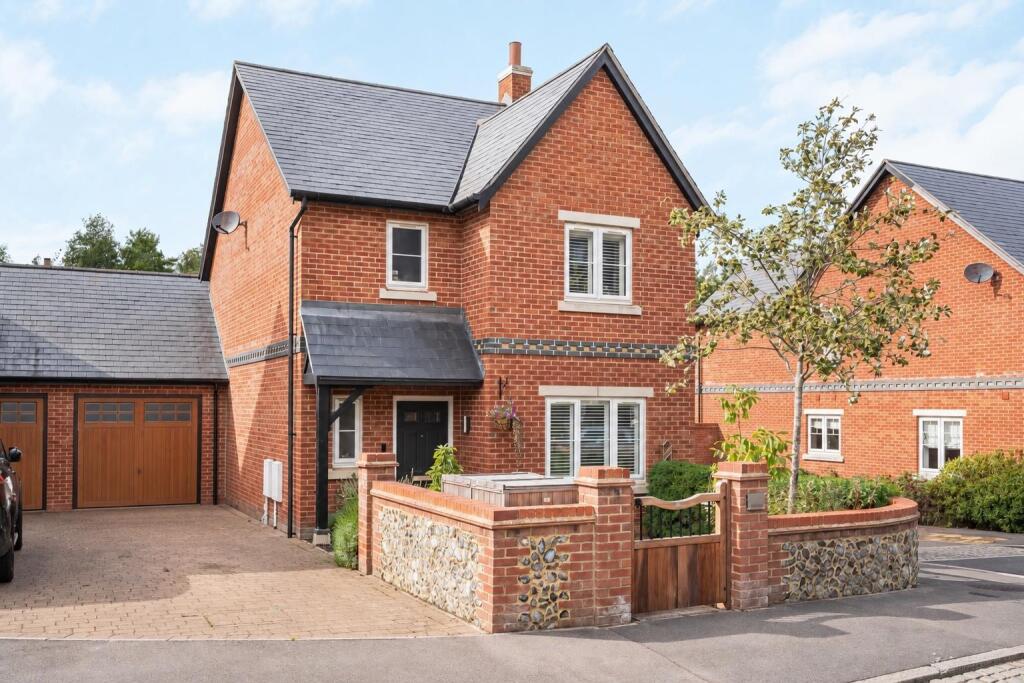 Main image of property: Horse Leys, Rotherfield Greys, Henley-On-Thames