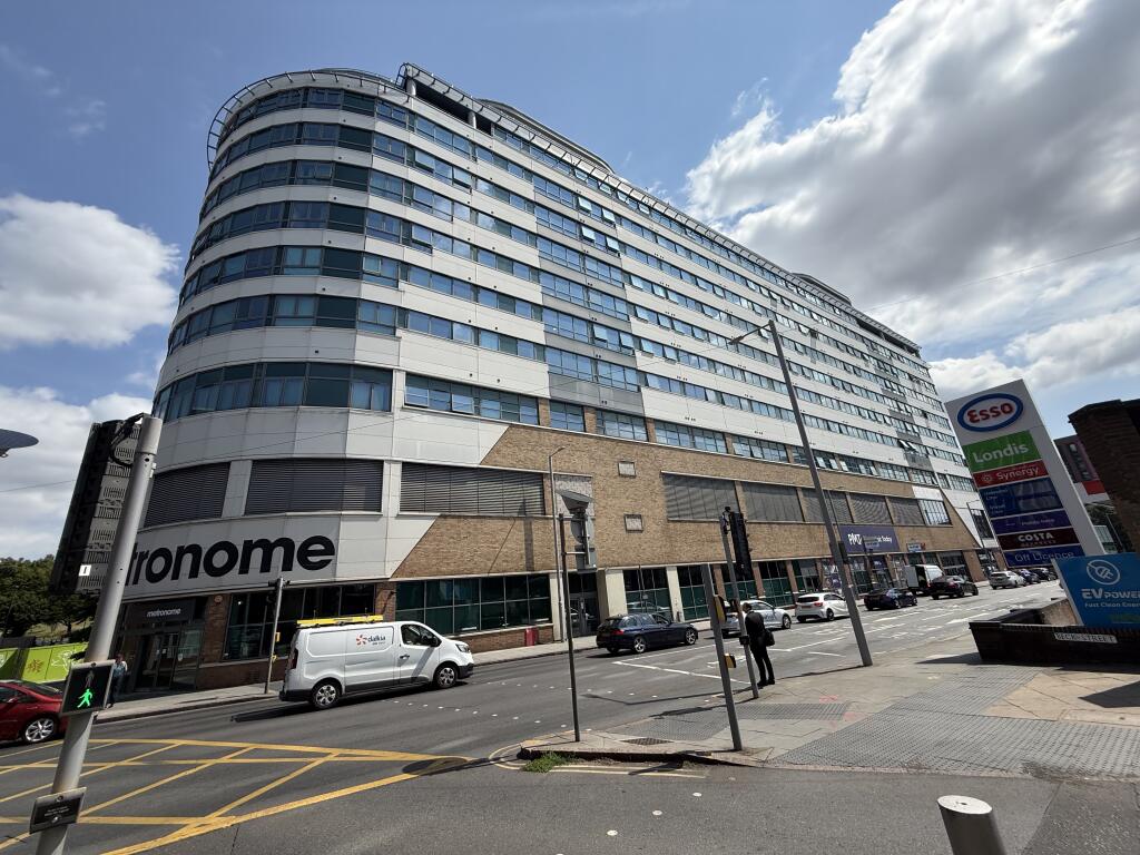 Main image of property: Apartment 906, Marco Island, Huntingdon Street, Nottingham, Nottinghamshire NG1 1AT