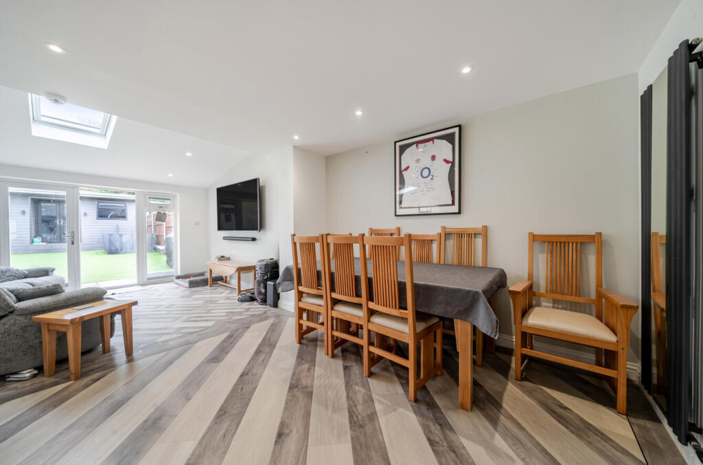 House in London - View 5