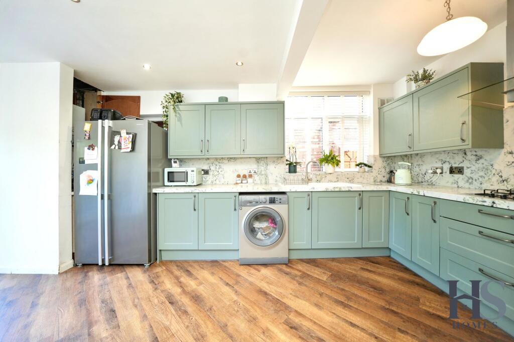 Ventnor Road, Solihull, B92 photo 5