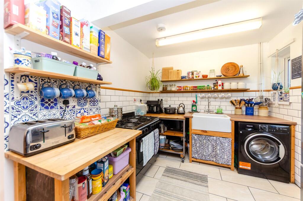 Gwynan Road, Penmaenmawr, Conwy, LL34 photo 4