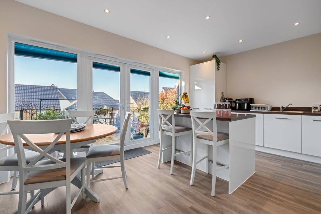 Meadowsweet Road, Leckhampton, Cheltenham, GL53 photo 2