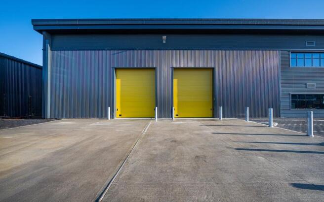 UNIT 1B WATCHMOOR POINT CAMBERLEY_016.jpg