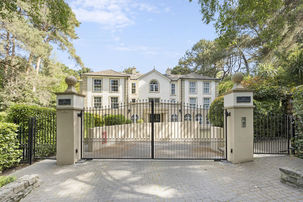 Main image of property: Lilliput Road, Canford Cliffs, Poole