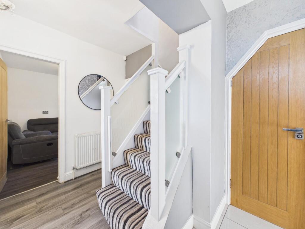 Additional image 2 of Sapgate Lane, Bradford